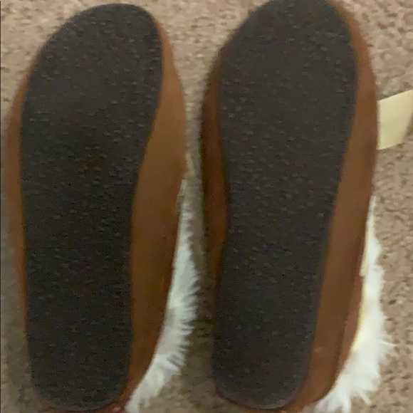 Slippers - Picture 4 of 4